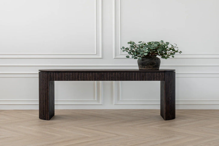 How To Choose Your Console Table