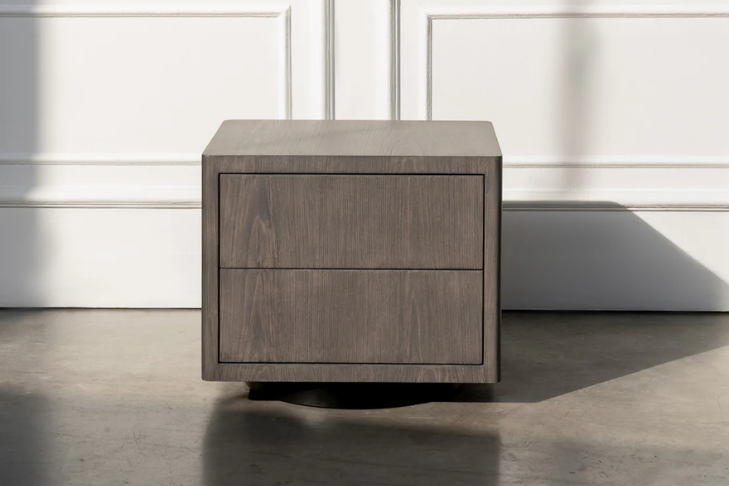 What Are Common Bedside Table Mistakes? A Design Guide for Modern Bedrooms