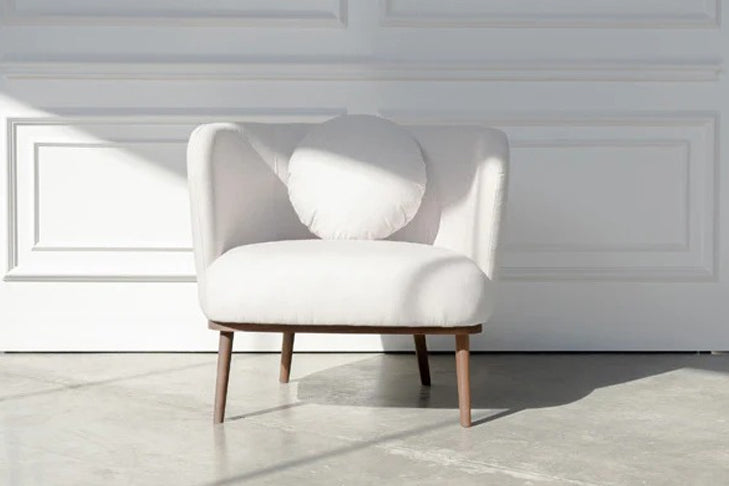 How to Use Accent Chairs in a Living Room