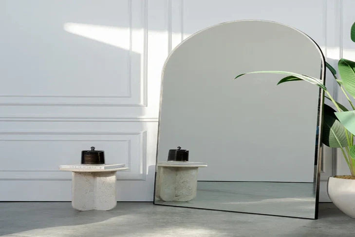 Arch mirror